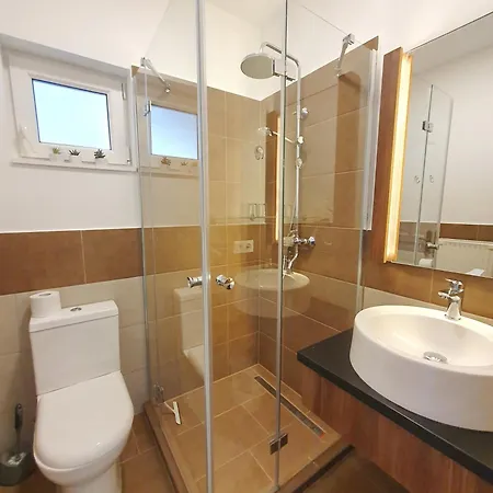 Maxi Mit Pool - Biro Tours Nr 72 * Денешдиаш