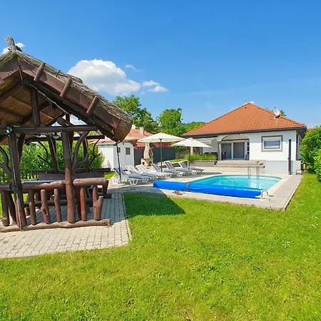 Maxi Mit Pool - Biro Tours Nr 72 Денешдиаш